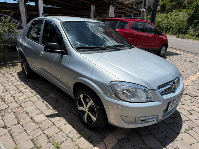 PRISMA 1.4 MPFI MAXX 8V FLEX 4P MANUAL - 2011 - FARROUPILHA
