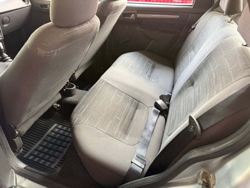 PRISMA 1.4 MPFI MAXX 8V FLEX 4P MANUAL - 2011 - FARROUPILHA