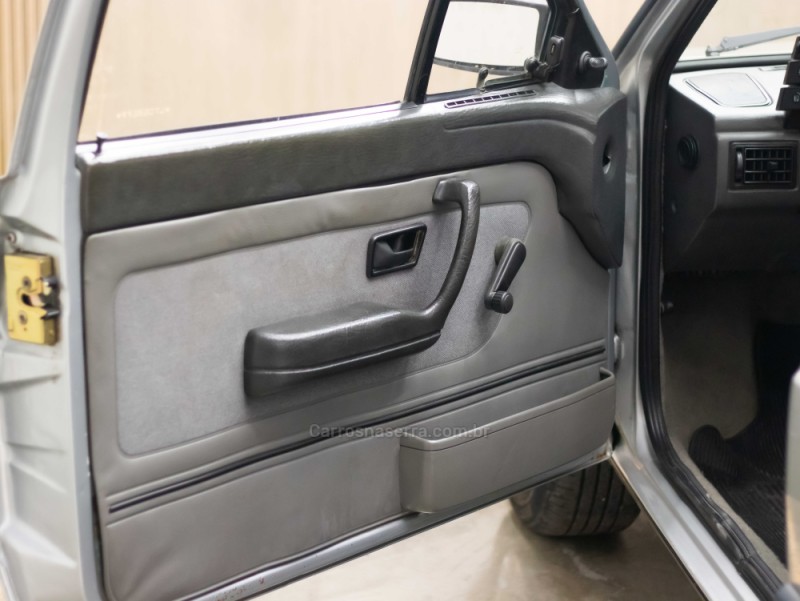 GOL 1.8 GL 8V GASOLINA 2P MANUAL - 1990 - CAXIAS DO SUL