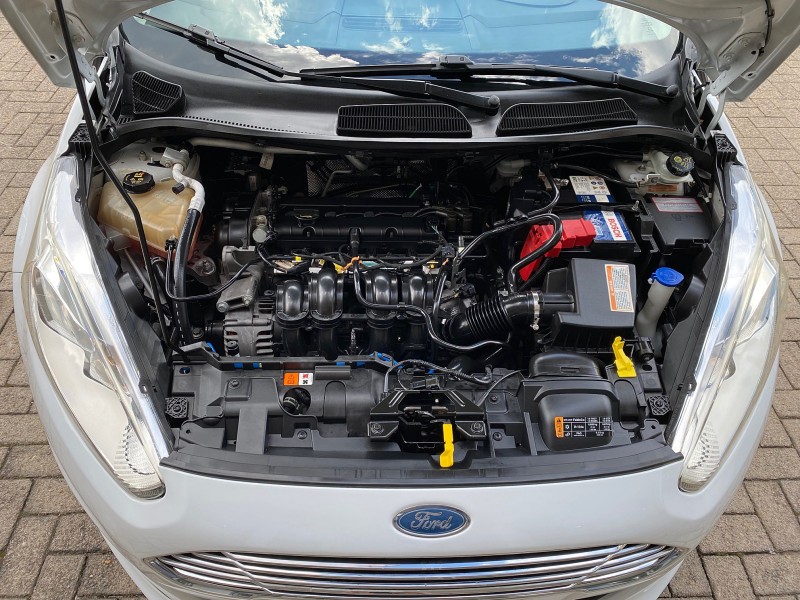 FIESTA 1.6 TITANIUM HATCH 16V FLEX 4P AUTOMÁTICO - 2014 - CAXIAS DO SUL