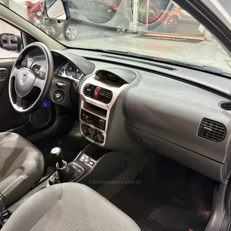 CORSA 1.4 MPFI PREMIUM 8V FLEX 4P MANUAL - 2010 - NOVO HAMBURGO