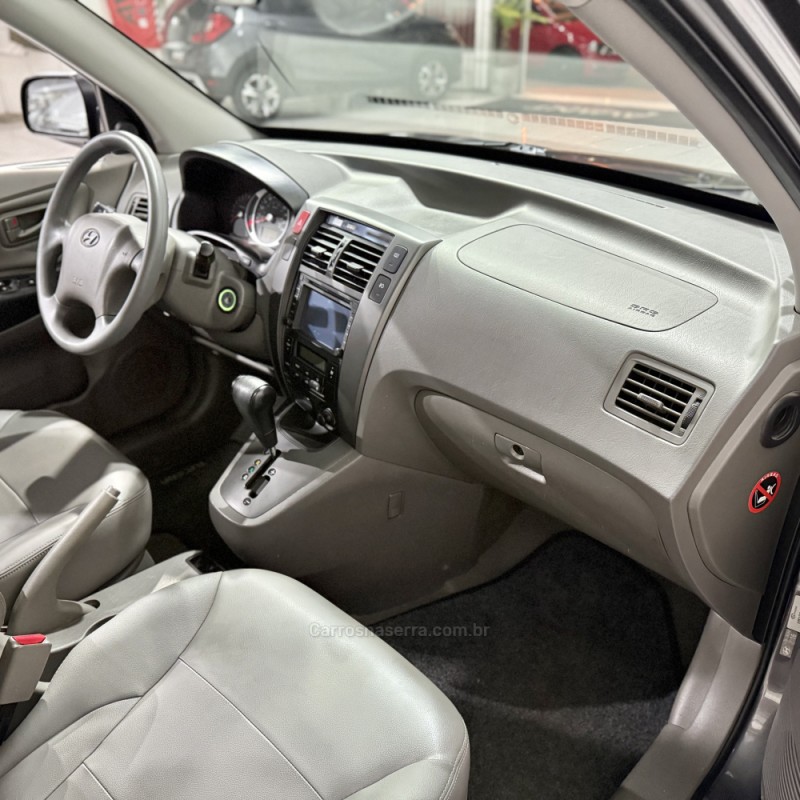 TUCSON 2.0 MPFI GLS TOP 16V 143CV 2WD FLEX 4P AUTOMÁTICO - 2017 - NOVO HAMBURGO