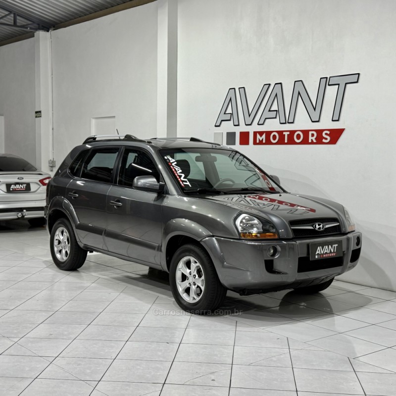 TUCSON 2.0 MPFI GLS TOP 16V 143CV 2WD FLEX 4P AUTOMÁTICO - 2017 - NOVO HAMBURGO