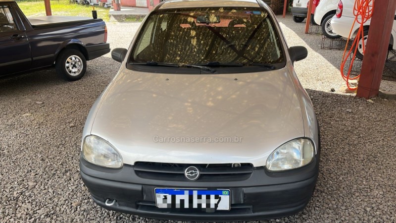 CORSA 1.0 MPFI SUPER 8V GASOLINA 2P MANUAL