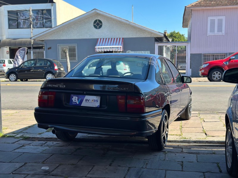 VECTRA 2.0 MPFI GLS 8V GASOLINA 4P MANUAL - 1996 - CAXIAS DO SUL