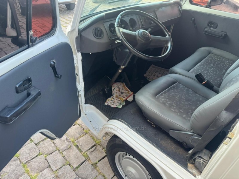 KOMBI 1.6 MI STD LOTAÇÃO 8V GASOLINA 3P MANUAL - 2004 - SãO MARCOS
