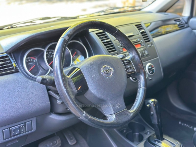 TIIDA 1.8 SL 16V FLEX 4P AUTOMÁTICO - 2011 - DOIS IRMãOS