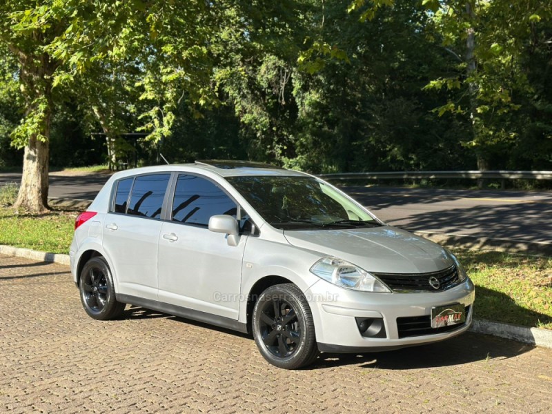 TIIDA 1.8 SL 16V FLEX 4P AUTOMÁTICO - 2011 - DOIS IRMãOS