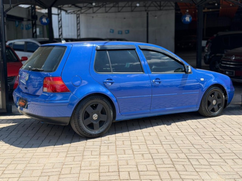 GOLF 1.6 8V GASOLINA 4P MANUAL - 2001 - LAGOA VERMELHA