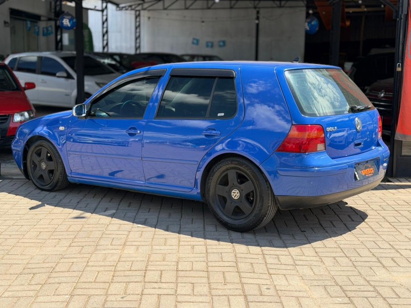 GOLF 1.6 8V GASOLINA 4P MANUAL - 2001 - LAGOA VERMELHA