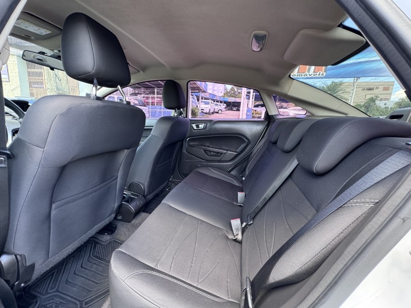 FIESTA 1.6 MPI SEDAN 8V FLEX 4P MANUAL - 2016 - DOIS IRMãOS