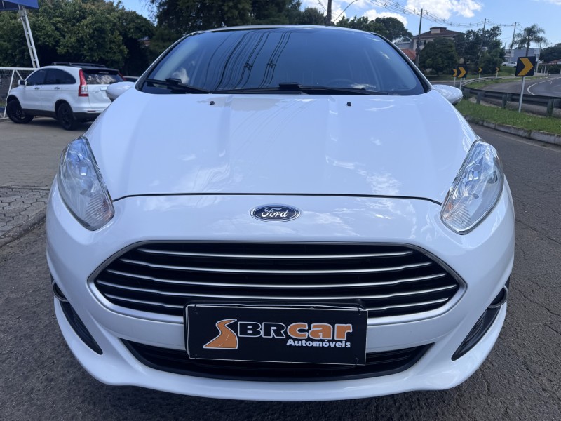FIESTA 1.6 MPI SEDAN 8V FLEX 4P MANUAL - 2016 - DOIS IRMãOS