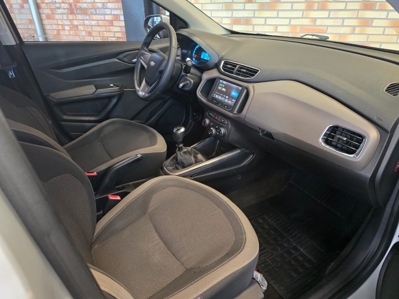 PRISMA 1.0 MPFI LT 8V FLEX 4P MANUAL - 2014 - FARROUPILHA