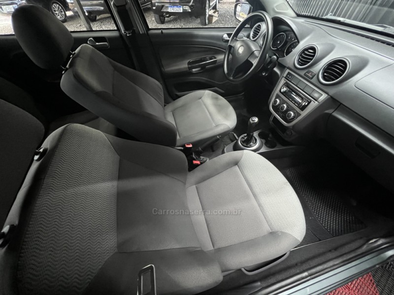 VOYAGE 1.6 MI TREND 8V FLEX 4P MANUAL - 2010 - CAXIAS DO SUL