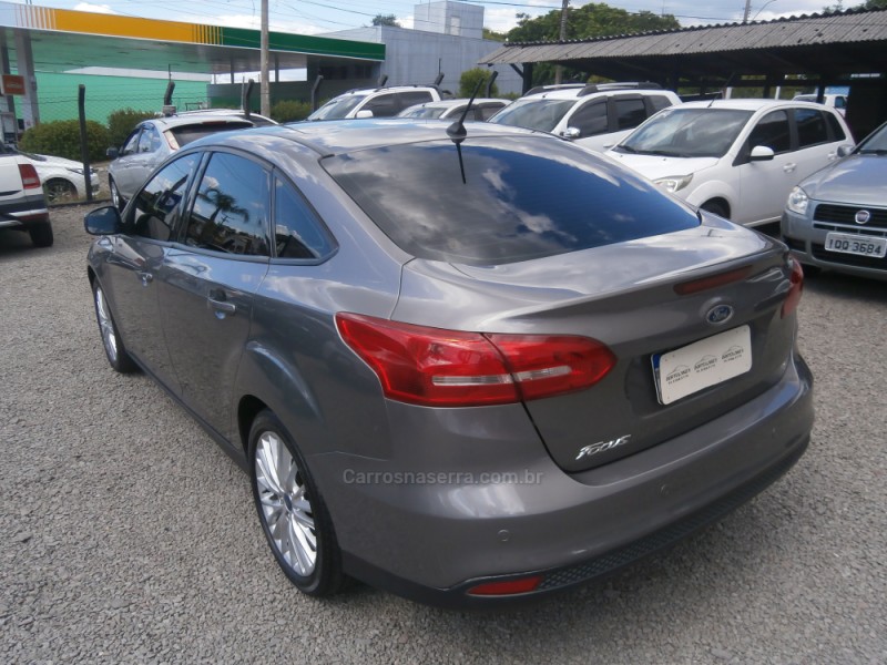 FOCUS 2.0 SE SEDAN 16V FLEX 4P AUTOMÁTICO - 2018 - FARROUPILHA