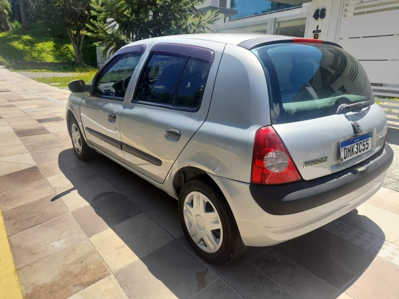 CLIO 1.0 RN 8V GASOLINA 4P MANUAL - 2003 - FARROUPILHA