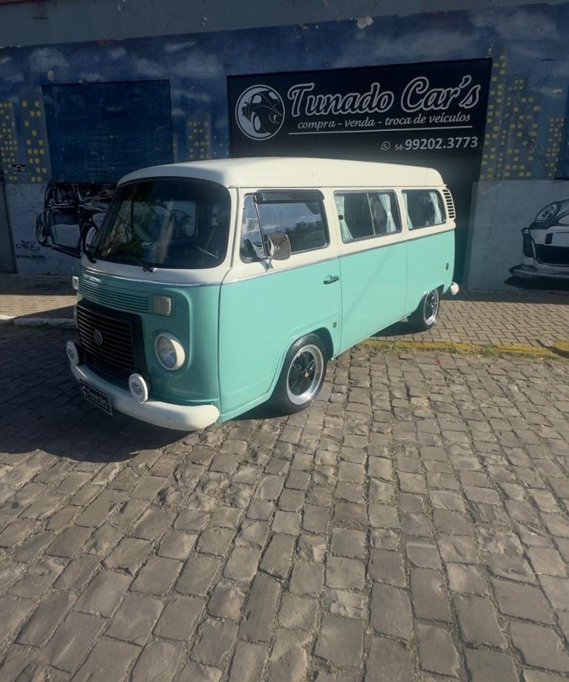 KOMBI 