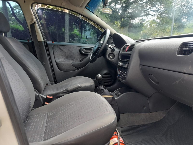 CORSA 1.4 MPFI MAXX 8V FLEX 4P MANUAL - 2012 - FARROUPILHA