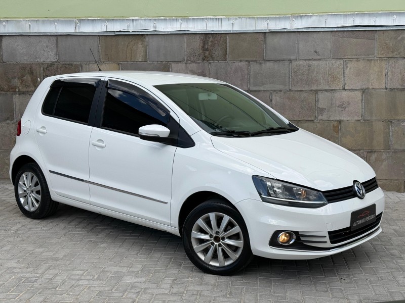 FOX 1.0 MI TRENDLINE 8V FLEX 4P MANUAL - 2015 - CAXIAS DO SUL