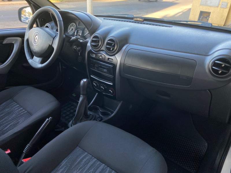 SANDERO 1.0 AUTHENTIQUE PLUS 16V FLEX 4P MANUAL - 2014 - CAXIAS DO SUL