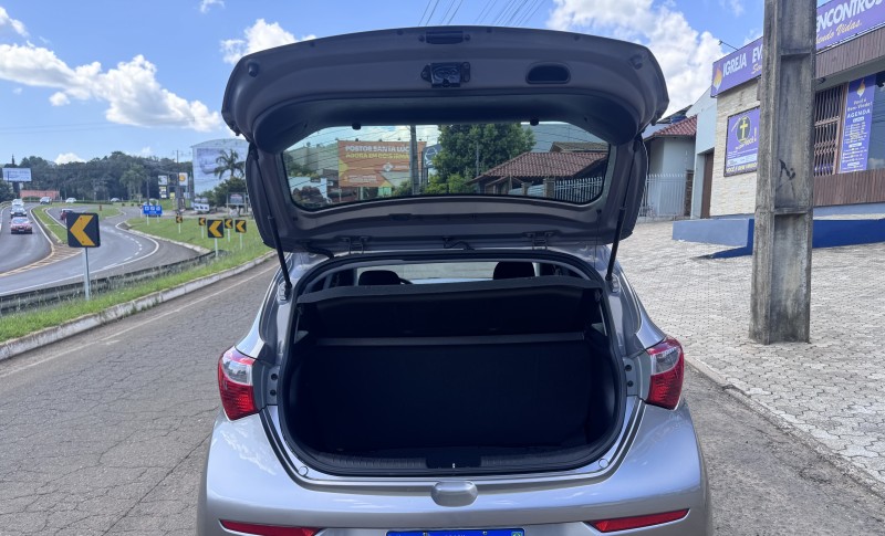 HB20 1.0 COMFORT 12V FLEX 4P MANUAL - 2017 - DOIS IRMãOS