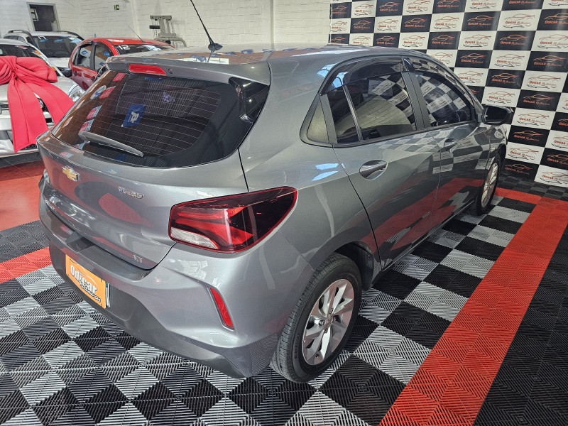 ONIX 1.0 LT 12V TURBO FLEX 4P MANUAL - 2022 - CAXIAS DO SUL