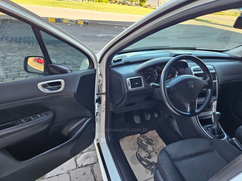 307 1.6 PRESENCE 16V FLEX 4P MANUAL - 2010 - VERANóPOLIS