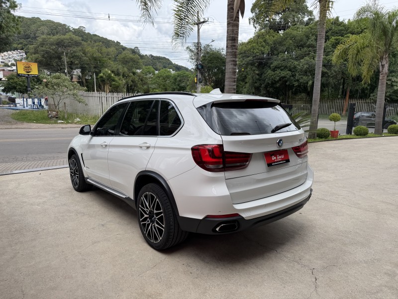 X5 3.0 4X4 30D I6 TURBO DIESEL 4P AUTOMÁTICO - 2018 - CAXIAS DO SUL