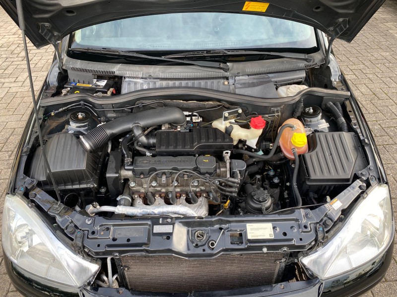 CORSA 1.4 MPFI PREMIUM SEDAN 8V FLEX 4P MANUAL - 2011 - CAXIAS DO SUL