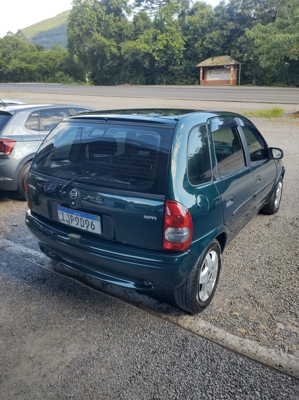 CORSA 1.0 EFI WIND 8V GASOLINA 4P MANUAL - 2001 - VALE REAL