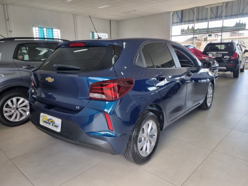 ONIX 1.0 LT 12V FLEX 4P MANUAL - 2023 - VACARIA