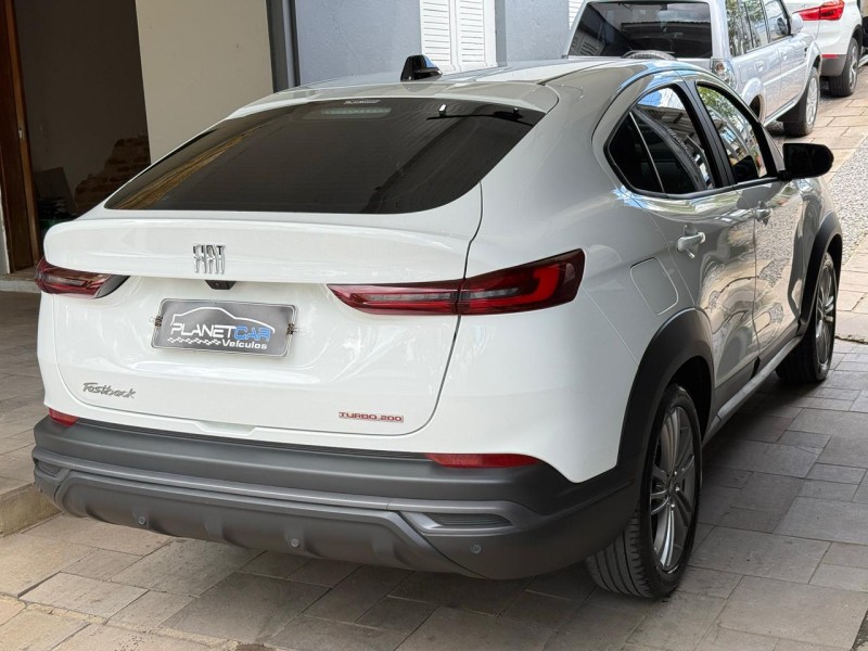 FASTBACK 1.0 200 TURBO FLEX AUTOMÁTICO FLEX AUTOMÁTICO - 2024 - FARROUPILHA
