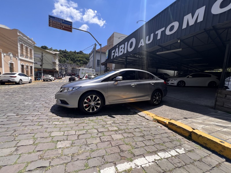 civic 2.0 lxr 16v flex 4p automatico 2015 garibaldi