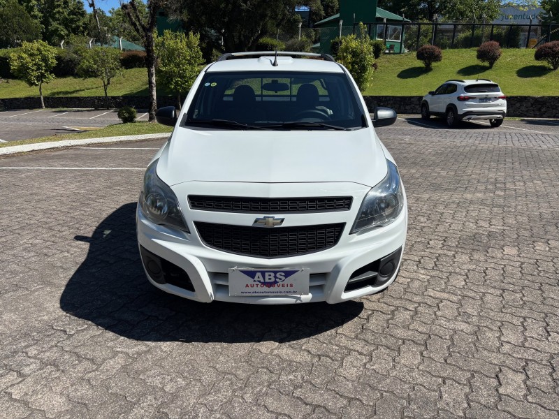 MONTANA 1.4 MPFI LS CS 8V FLEX 2P MANUAL