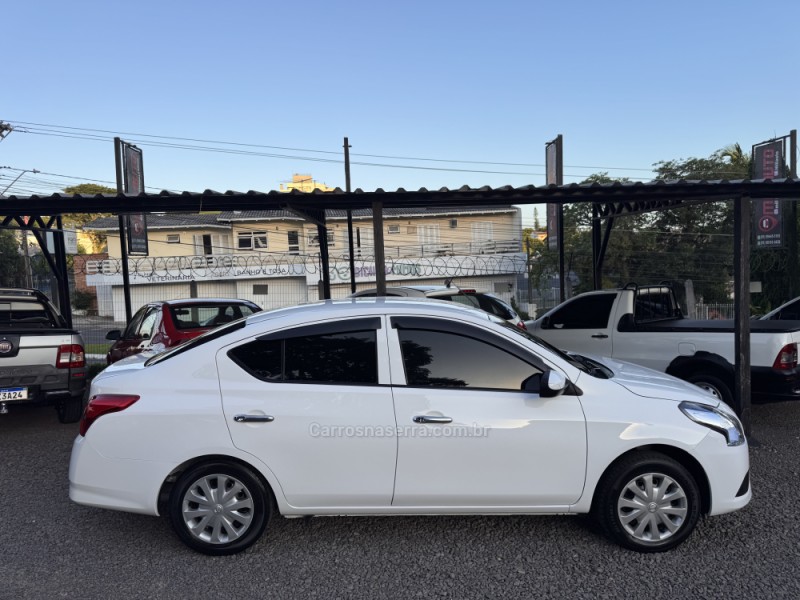 VERSA 1.0 12V FLEX 4P MANUAL - 2019 - NOVO HAMBURGO