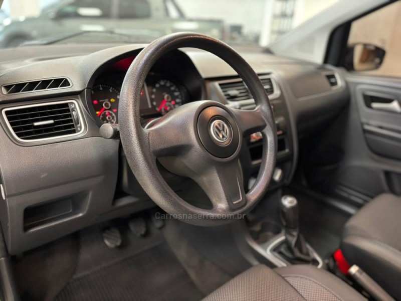 FOX 1.0 MI 8V FLEX 4P MANUAL - 2012 - CARLOS BARBOSA