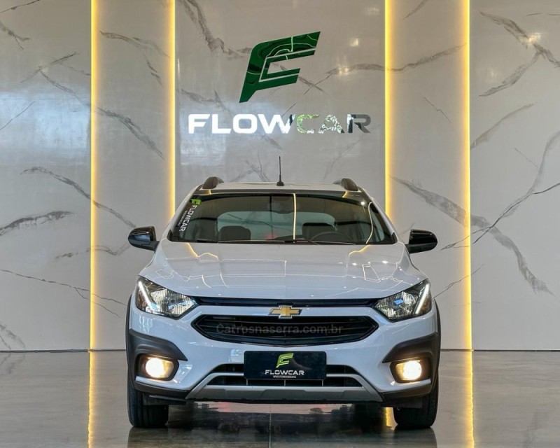 ONIX 1.4 MPFI ACTIV 8V FLEX 4P MANUAL - 2018 - GARIBALDI