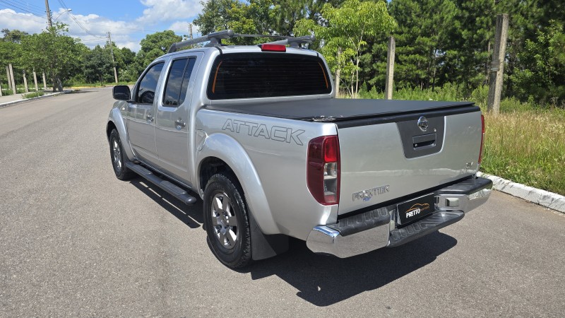 FRONTIER 2.5 LE ATTACK 4X4 CD TURBO ELETRONIC DIESEL 4P AUTOMÁTICO - 2015 - BENTO GONçALVES