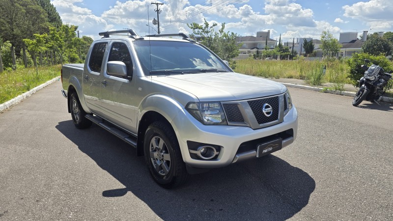 FRONTIER 2.5 LE ATTACK 4X4 CD TURBO ELETRONIC DIESEL 4P AUTOMÁTICO - 2015 - BENTO GONçALVES
