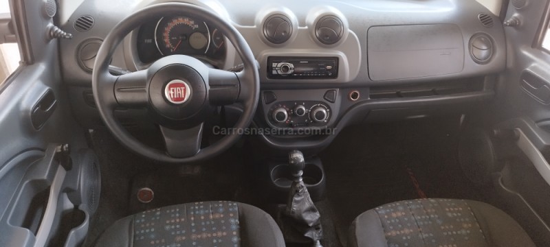 UNO 1.0 EVO VIVACE 8V FLEX 2P MANUAL - 2013 - FARROUPILHA