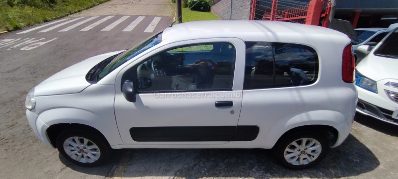 UNO 1.0 EVO VIVACE 8V FLEX 2P MANUAL - 2013 - FARROUPILHA