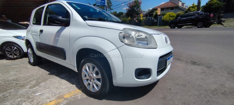 UNO 1.0 EVO VIVACE 8V FLEX 2P MANUAL - 2013 - FARROUPILHA