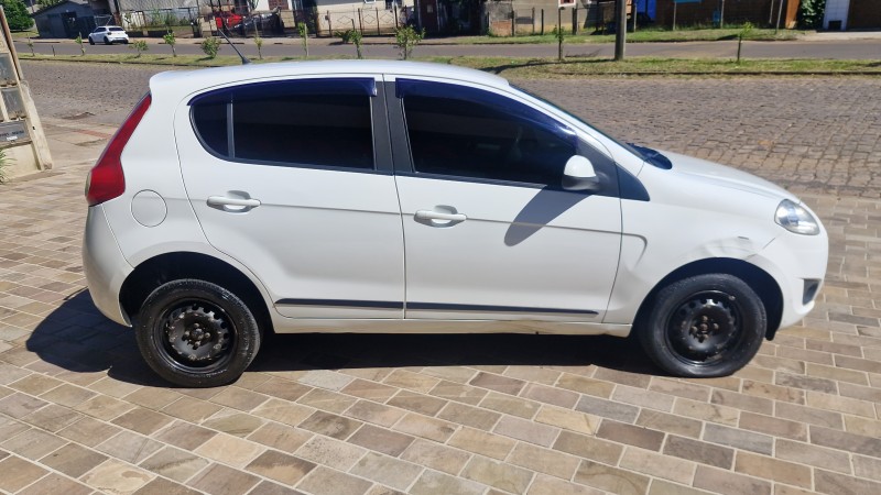 PALIO 1.0 MPI ATTRACTIVE 8V FLEX 4P MANUAL - 2015 - VACARIA