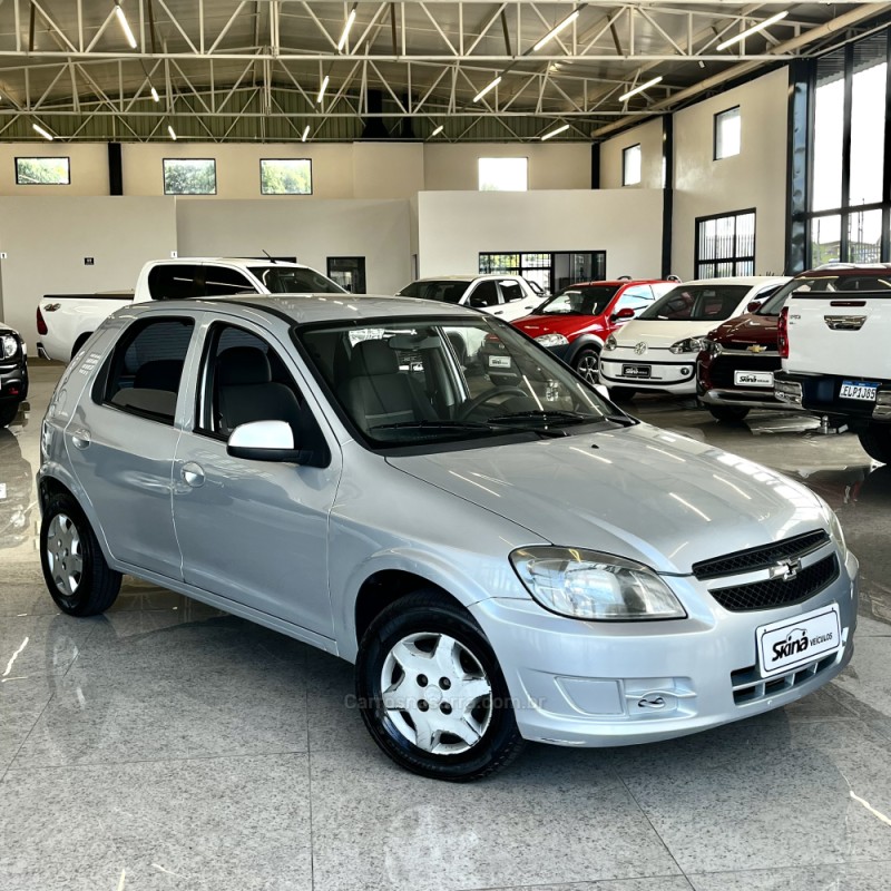 CELTA 1.0 MPFI LT 8V FLEX 4P MANUAL - 2012 - VACARIA