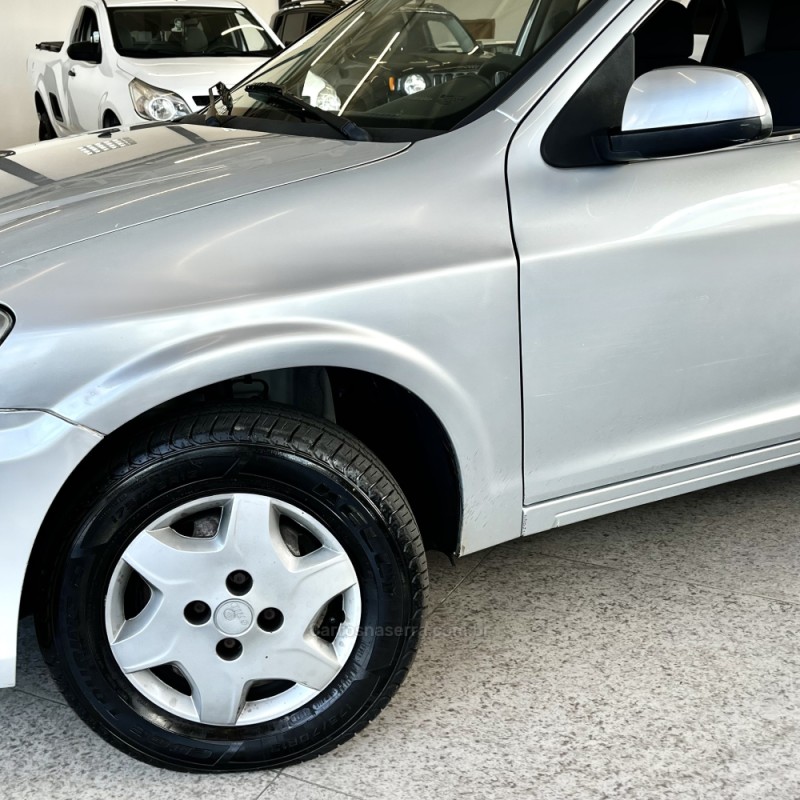 CELTA 1.0 MPFI LT 8V FLEX 4P MANUAL - 2012 - VACARIA