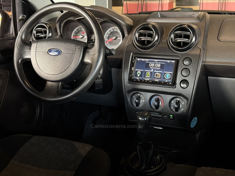 FIESTA 1.0 MPI 8V GASOLINA 4P MANUAL - 2011 - DOIS IRMãOS