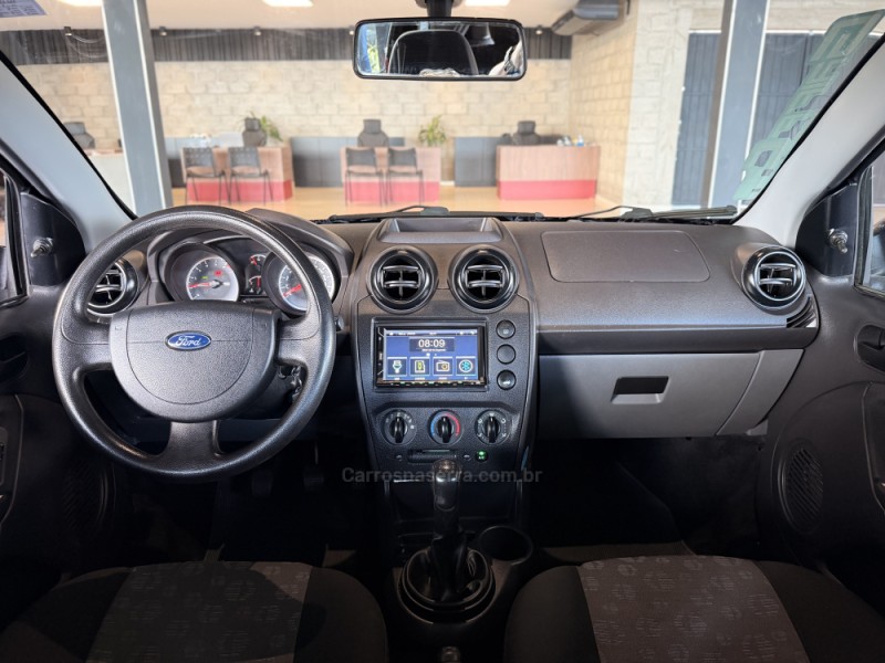 FIESTA 1.0 MPI 8V GASOLINA 4P MANUAL - 2011 - DOIS IRMãOS
