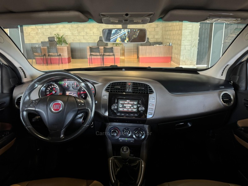 BRAVO 1.8 ESSENCE 16V FLEX 4P MANUAL - 2016 - DOIS IRMãOS