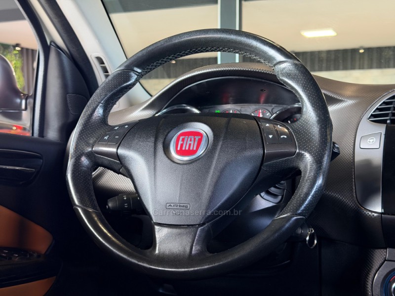 BRAVO 1.8 ESSENCE 16V FLEX 4P MANUAL - 2016 - DOIS IRMãOS