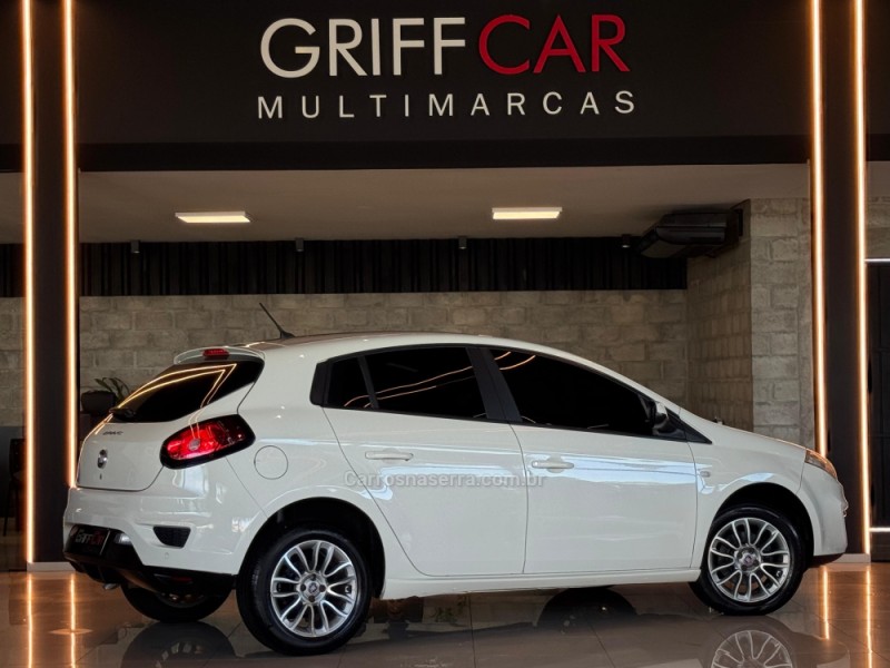 BRAVO 1.8 ESSENCE 16V FLEX 4P MANUAL - 2016 - DOIS IRMãOS